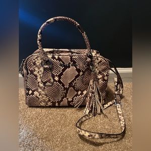 Michael Kors Crossbody & Wallet